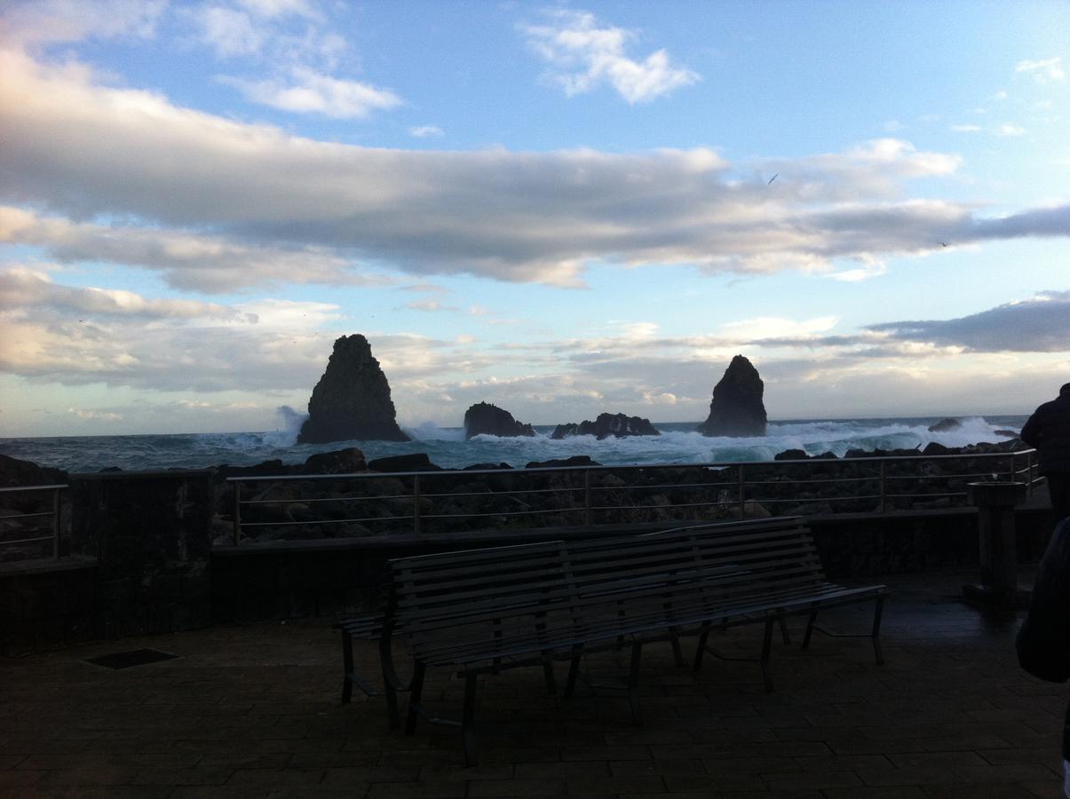 B&B Ciclopi Aci Castello Kültér fotó
